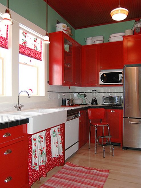 red-kitchen2