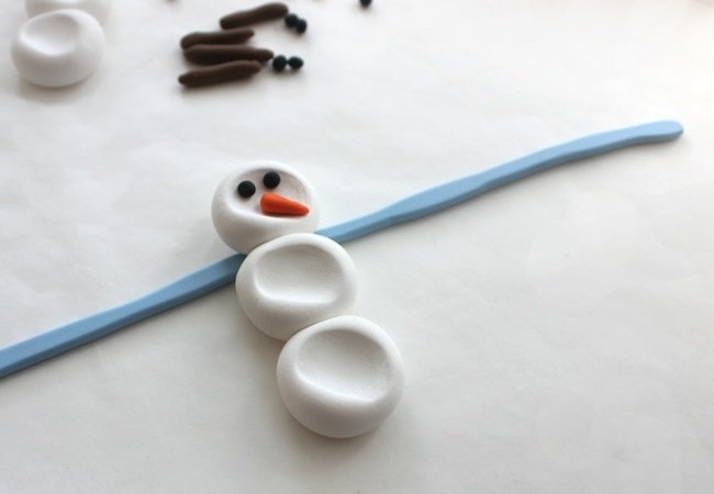 孩子们的节日工艺品-拇指指纹雪人