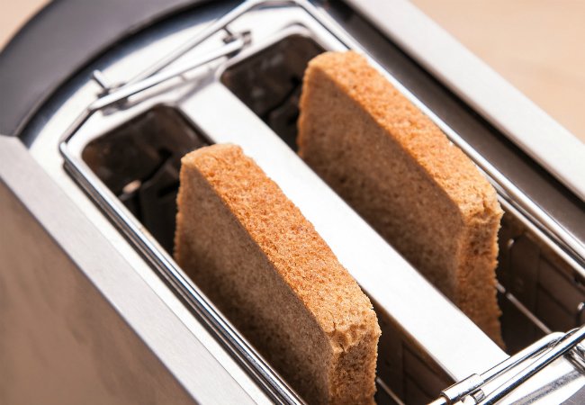 如何清洁烤面包机