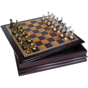 最佳棋盘游戏选项：经典游戏收集金属国际象棋套装