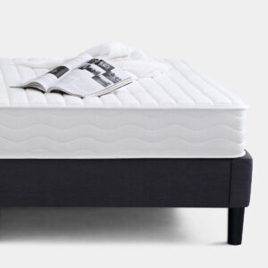 最佳便宜的床垫选项：Sunrising床上用品8“天然乳胶床床垫