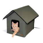 最好的猫避难所选项：K＆H PET产品户外加热Kitty House