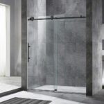 最好的无框淋浴门选项：Woodbridge无框架滑动玻璃淋浴门