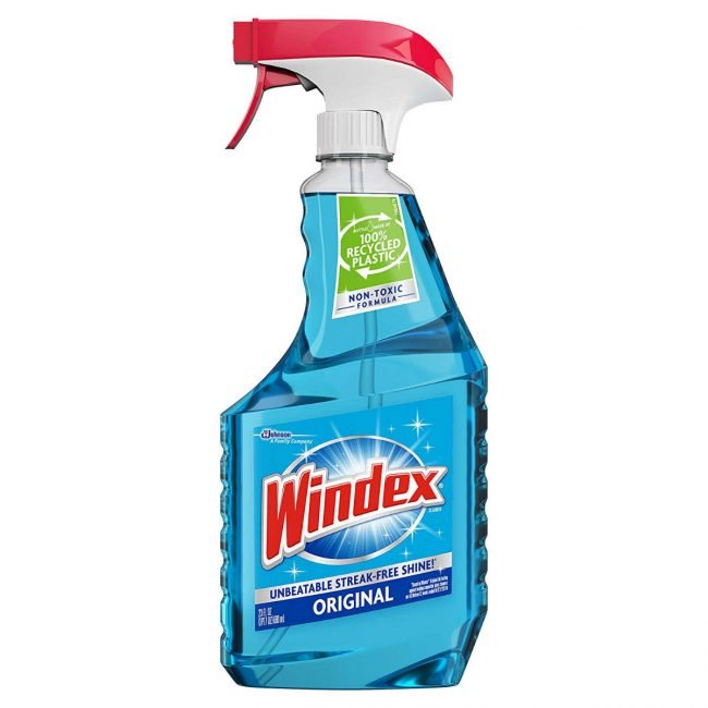 对镜最佳浴室清洁剂：Windex清洁